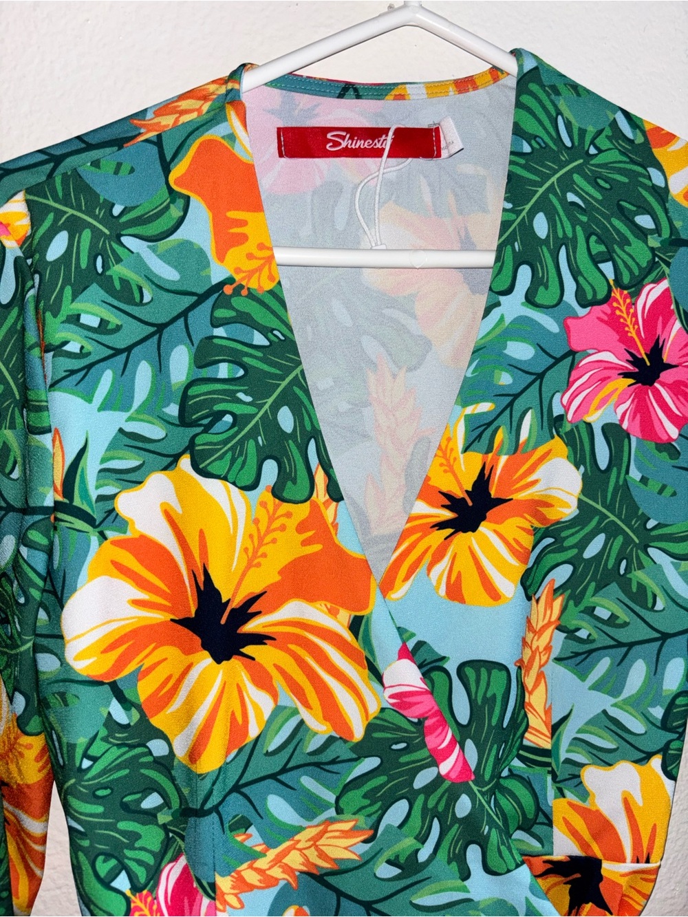 The Hibiscus Honeymoon - Floral Hawaiian Wrap Dress NWOT - Picture 4 of 6